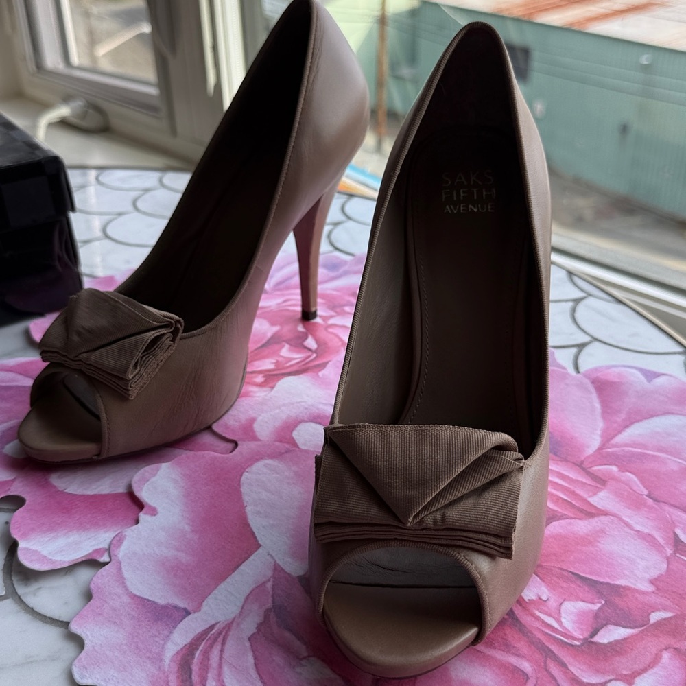 Saks Fifth Avenue Brown Peep-Toe Heels with Bow Accent